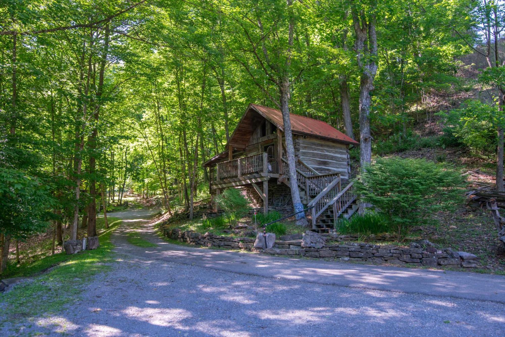 Moore House Inn & Cabins Marlinton Buitenkant foto