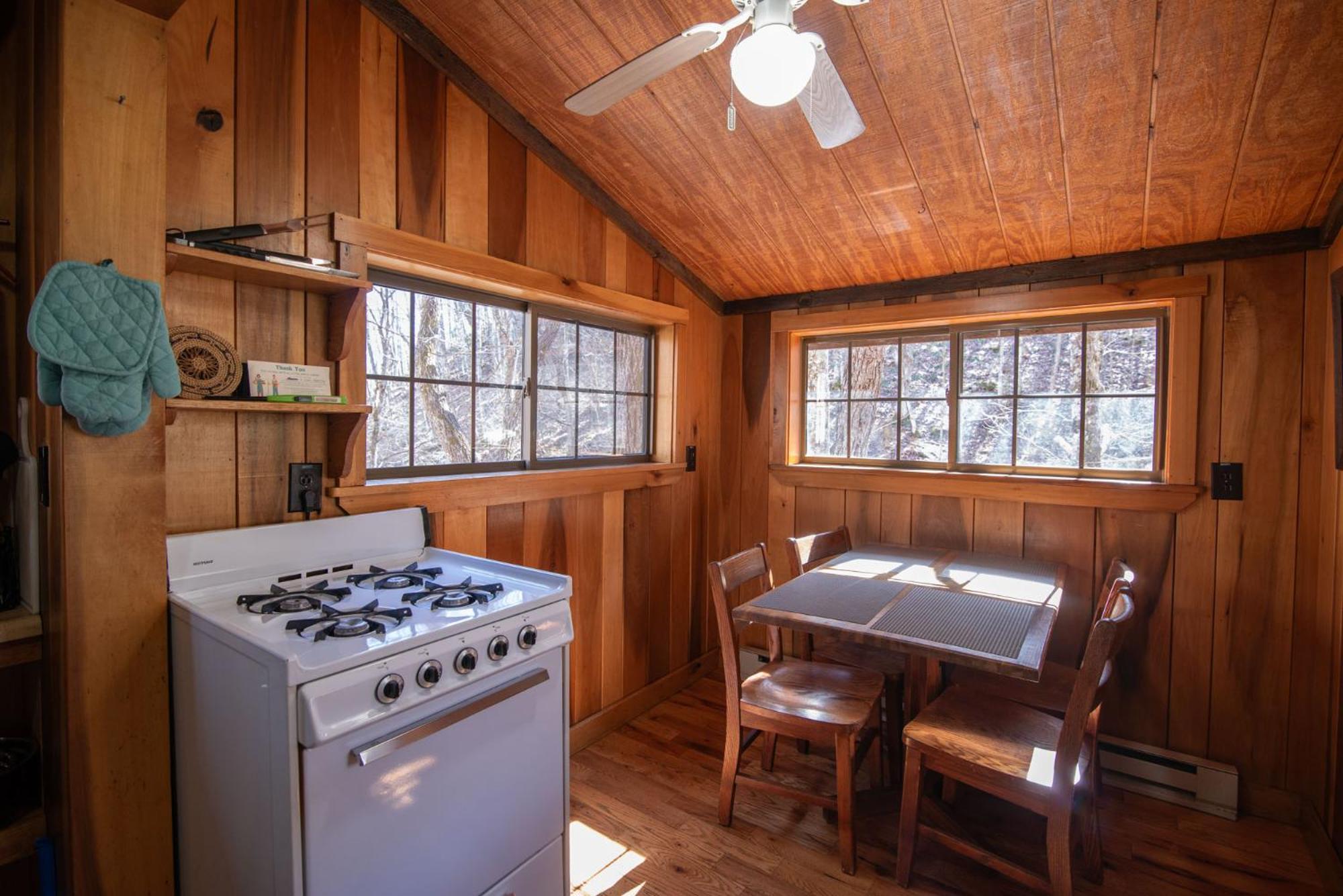 Moore House Inn & Cabins Marlinton Kamer foto