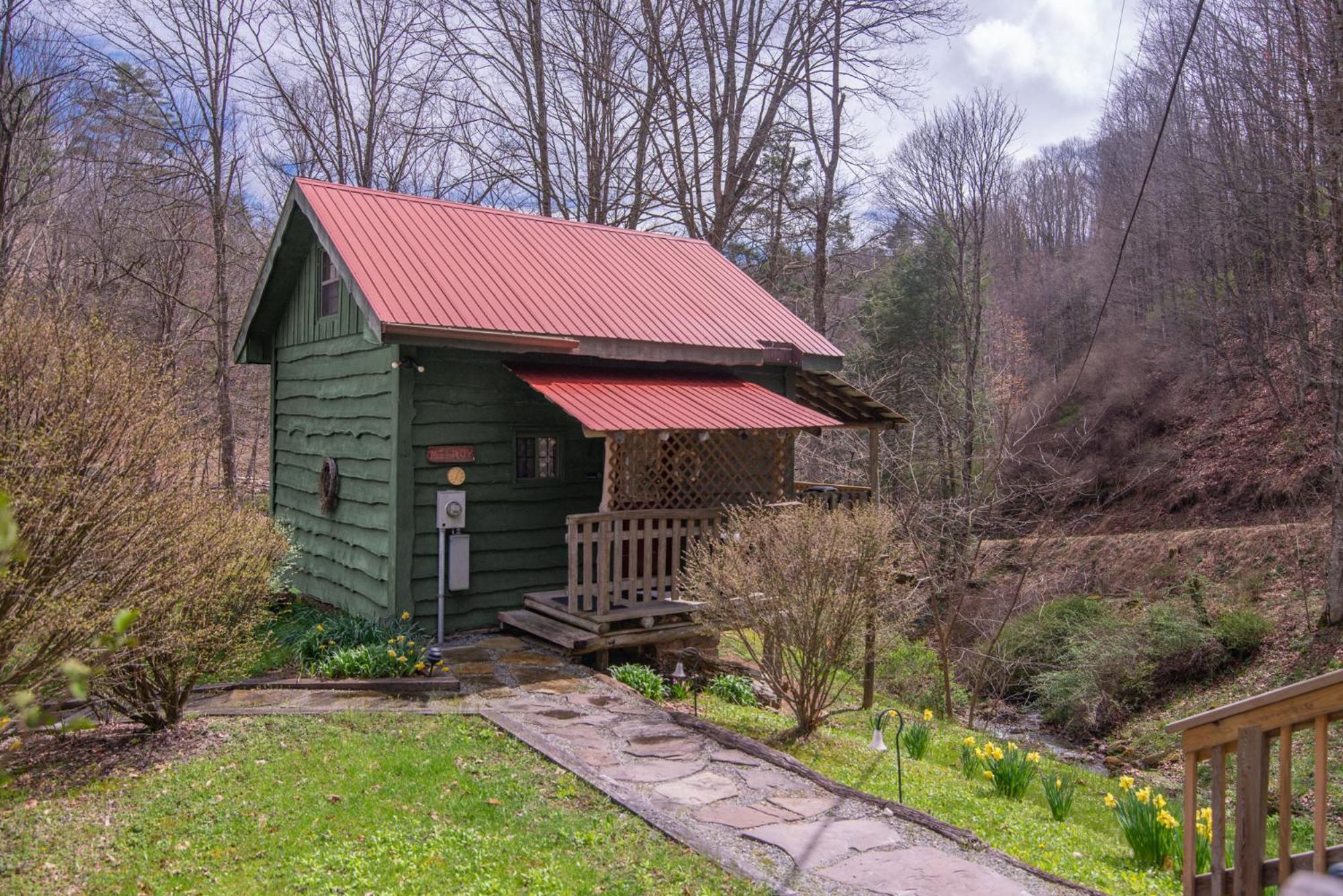 Moore House Inn & Cabins Marlinton Buitenkant foto