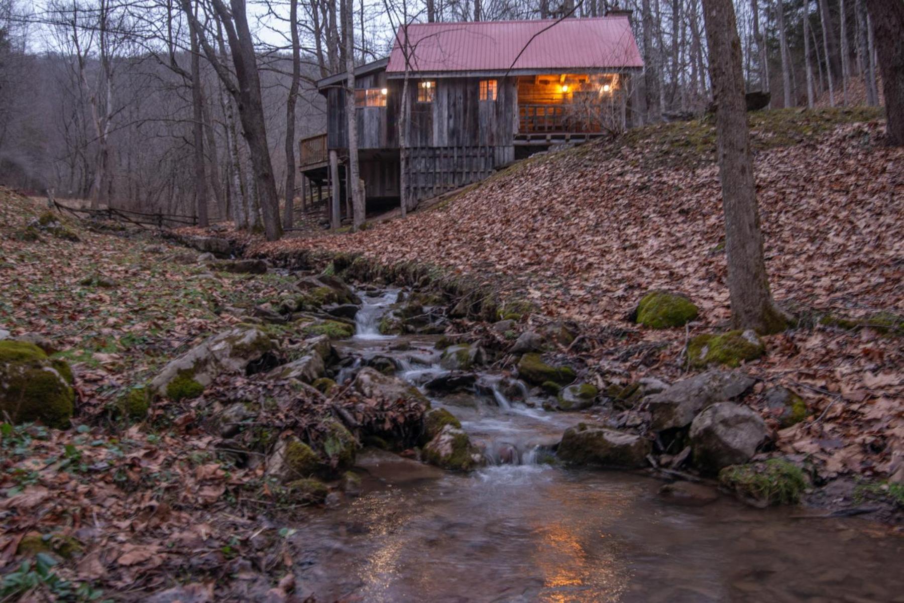 Moore House Inn & Cabins Marlinton Buitenkant foto