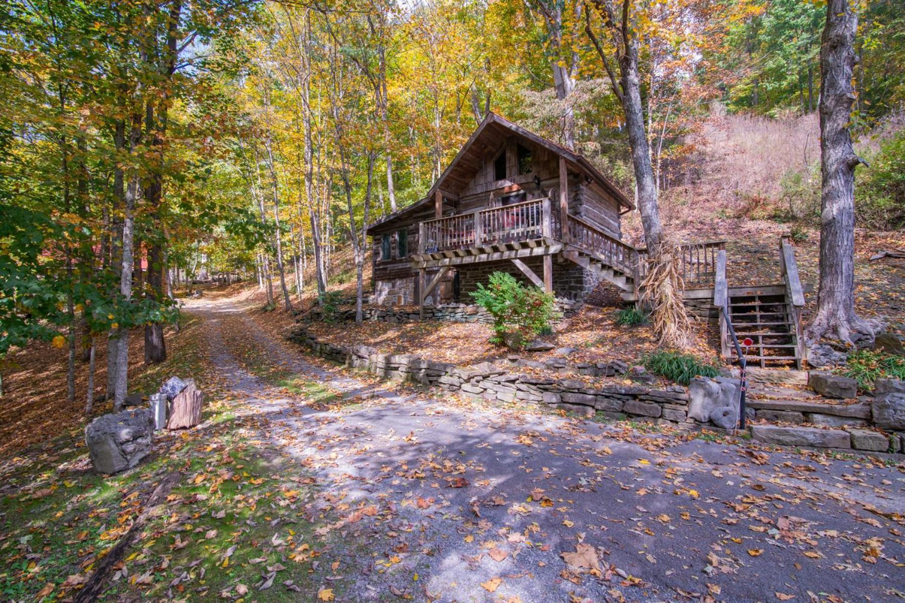 Moore House Inn & Cabins Marlinton Buitenkant foto