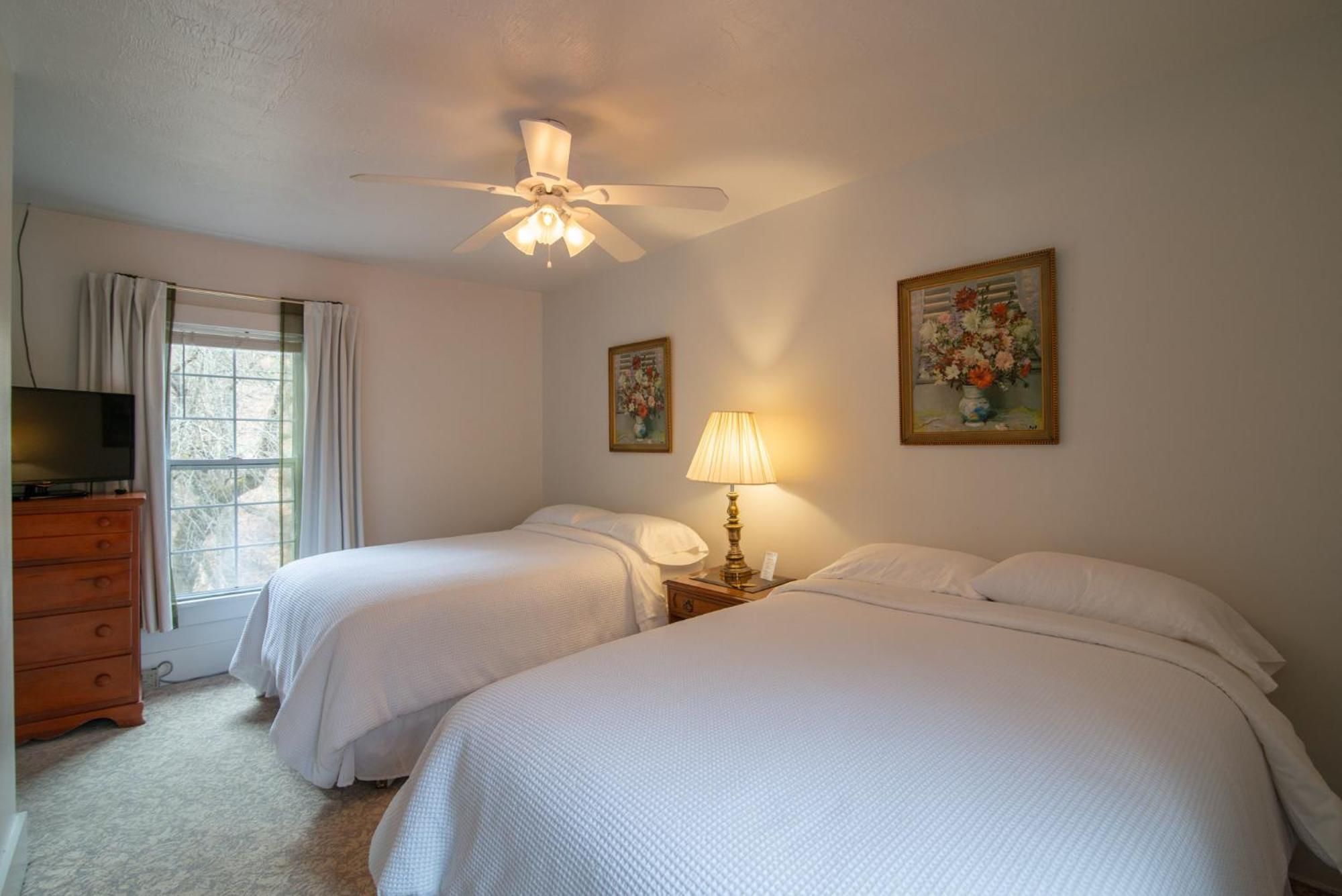 Moore House Inn & Cabins Marlinton Kamer foto