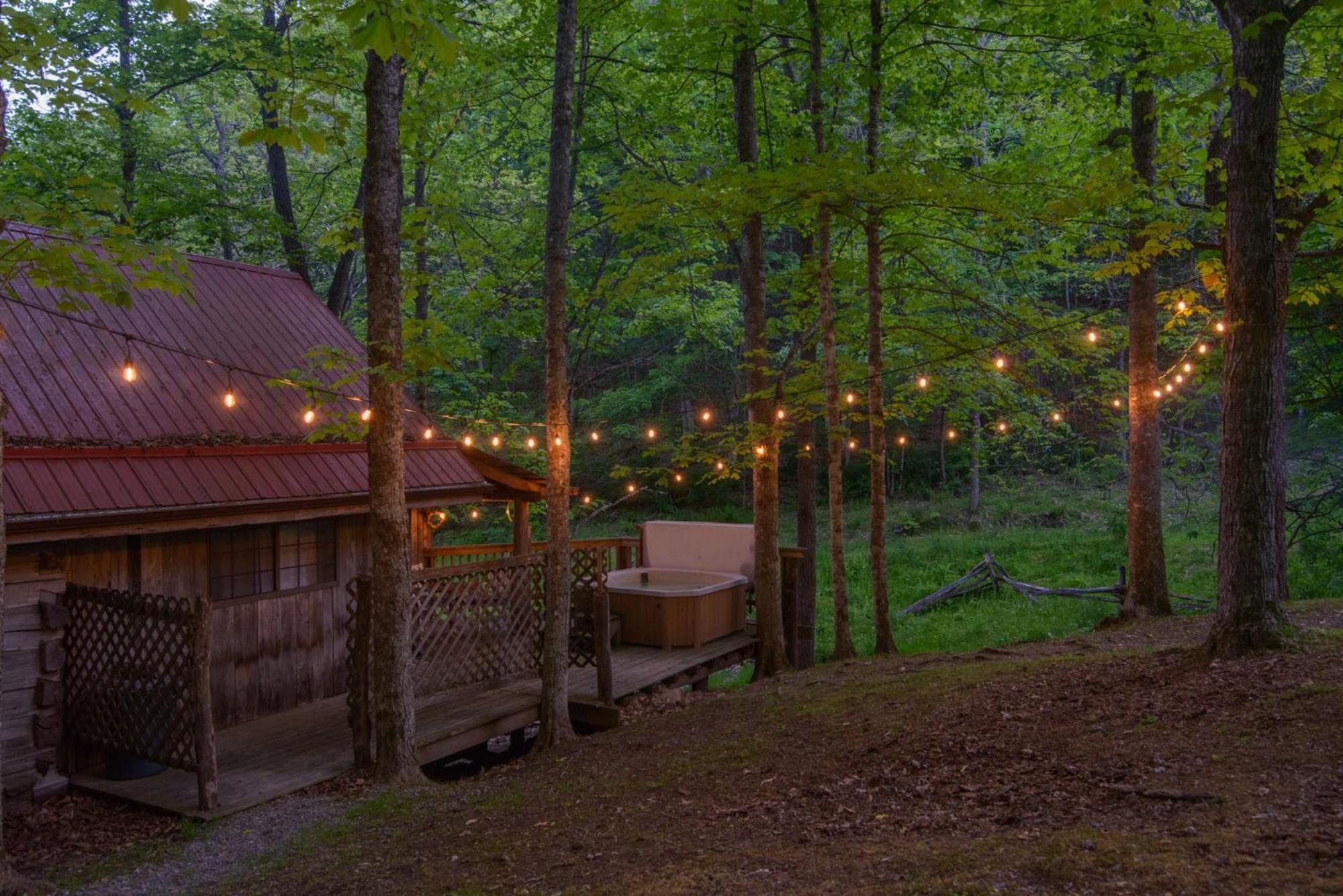 Moore House Inn & Cabins Marlinton Buitenkant foto